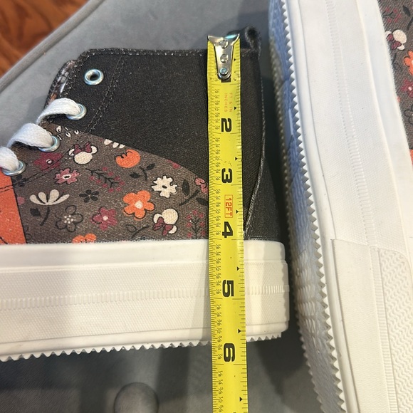 Disney - Girls Minnie Mouse Platform Sneakers - Sz 4 - NWT! - Picture 9 of 9